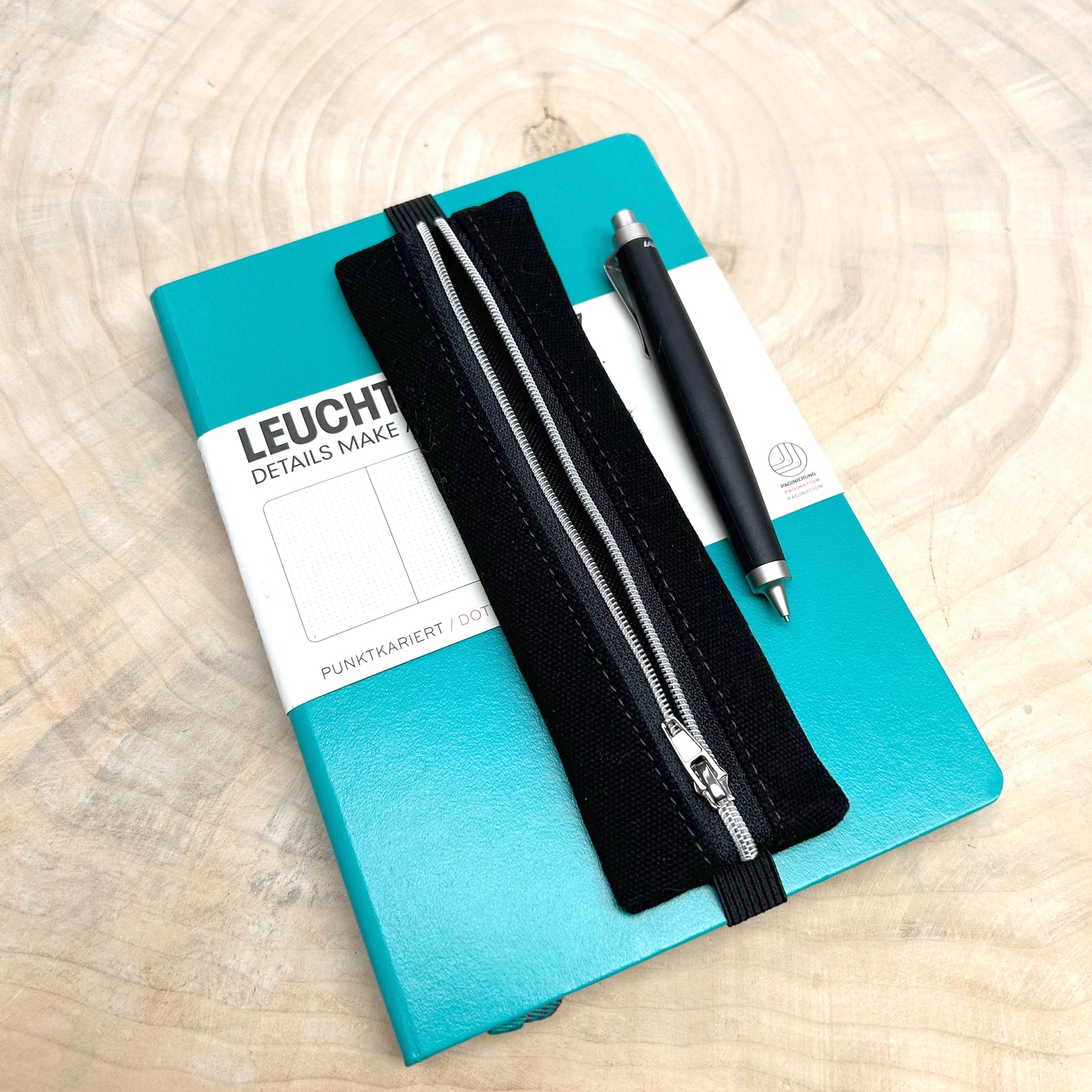 Neue Federtaschen im Shop