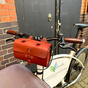 Fahrrad-Lenker-Tasche aus pflanzengegerbtem Leder